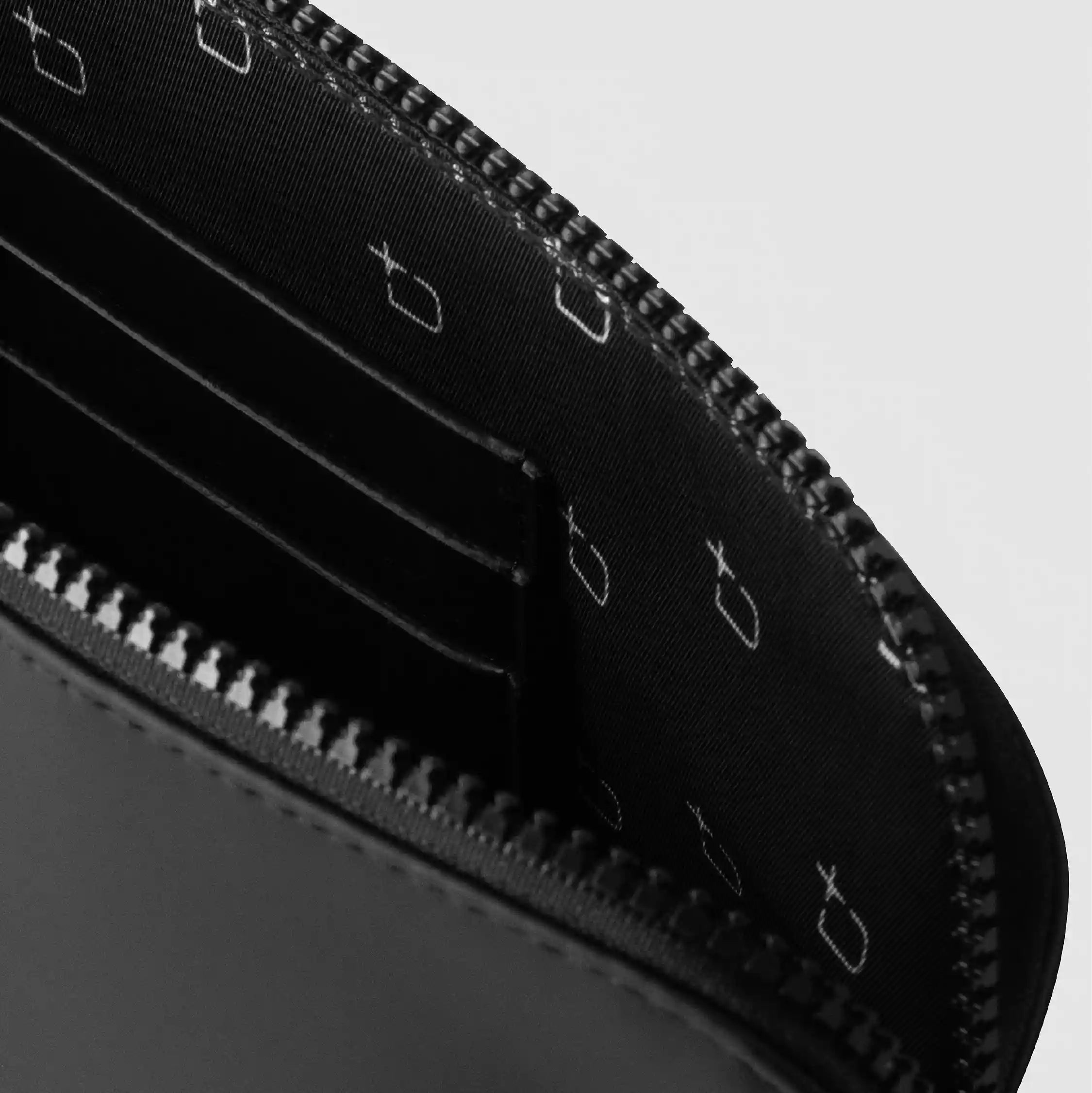 Voyageur Noir Pouch