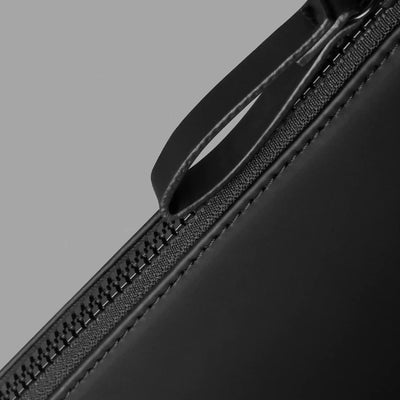 Voyageur Noir Pouch